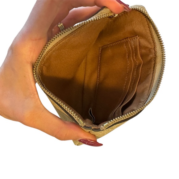 Coach coin purse wallet quiet luxury dainty classic classy elegant sophisticated - Picture 4 of 6